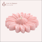 Floating Daisy Scented Candle Color Pink Blush & Fragrance Vanilla - Love & Flames