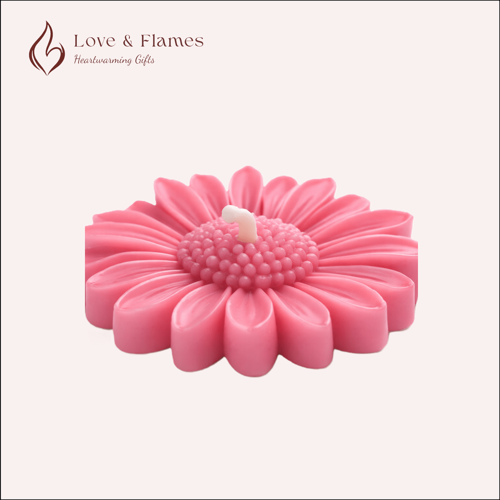 Floating Daisy Scented Candle Color Pink Petal & Fragrance Rose - Love & Flames