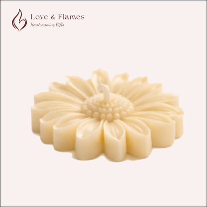 Floating Daisy Scented Candle Color Yellow Lemon & Fragrance Jasmine - Love & Flames