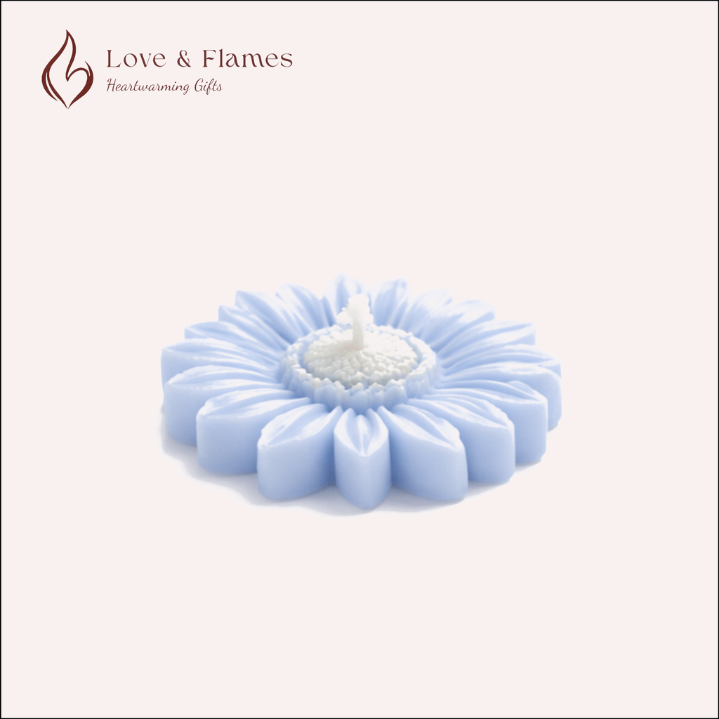 Floating Sunflower Scented Candle Color Blue Azure & Fragrance Lily - Love & Flames
