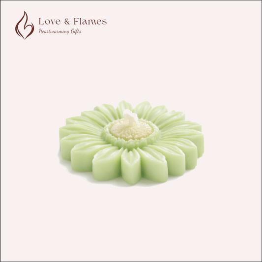 Floating Sunflower Scented Candle Color Green Mint & Fragrance Lily - Love & Flames