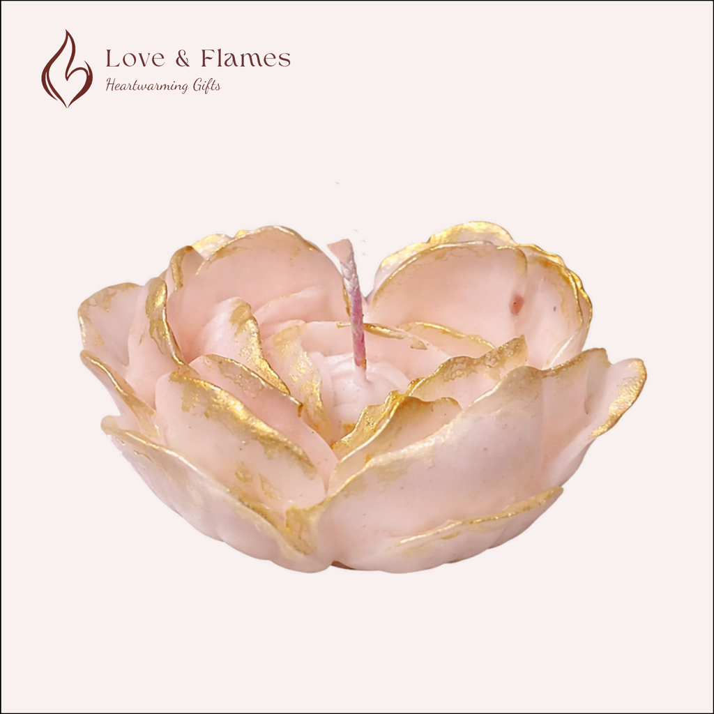 Heart Flower Rose - Scented Candle Color Pink Blush & Fragrance Vanilla - Love & Flames